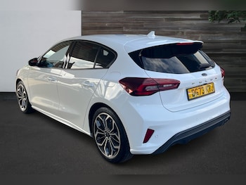 Used Ford Focus 2023 for sale - 76302008: Photo