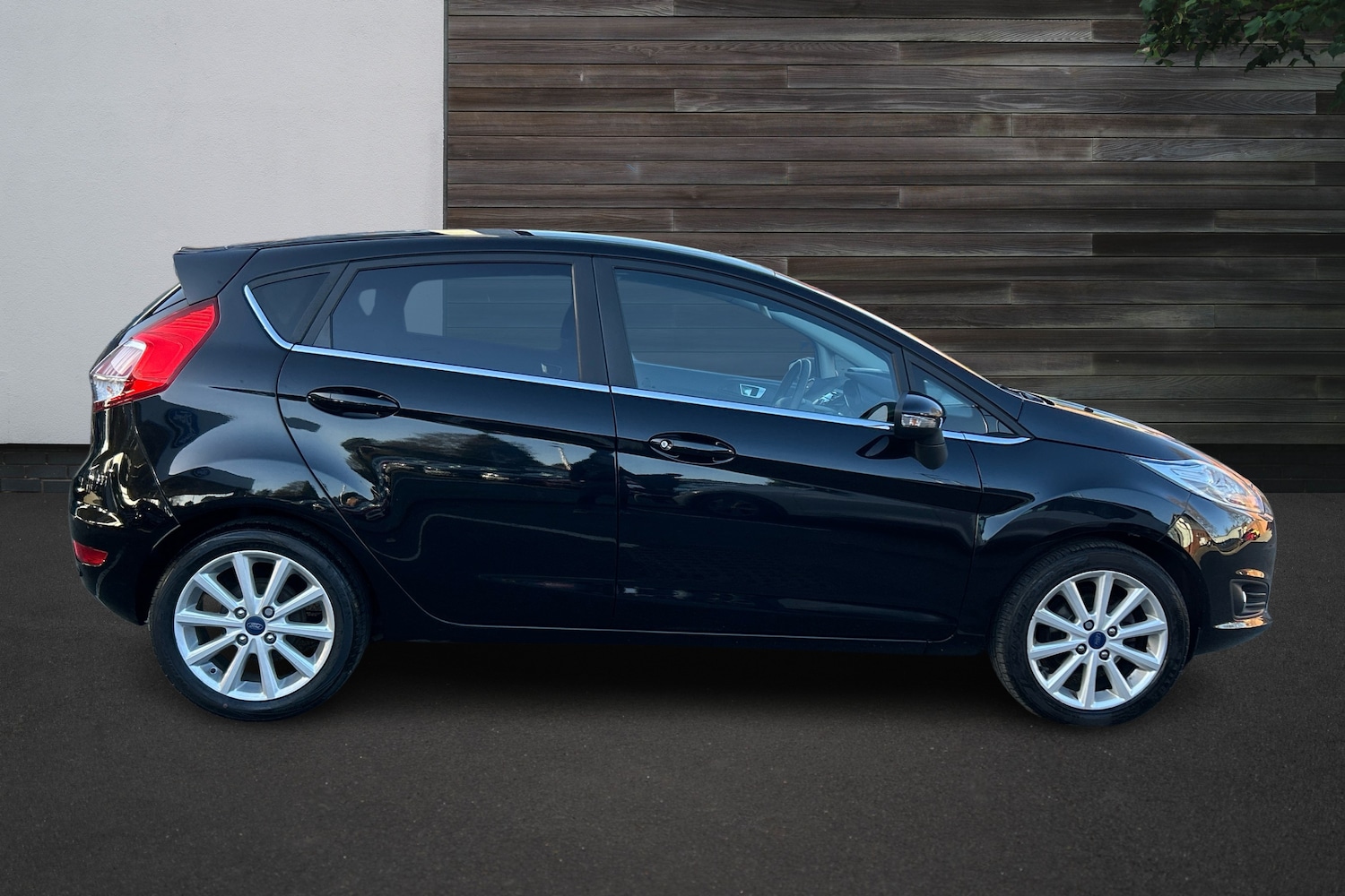 Used Ford Fiesta 2017 for sale - 76691239: Photo 8