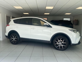 2016 - 2.0 V-Matic Icon CVT 4WD Euro 6 (s/s) 5dr (Safety Sense, SNav)