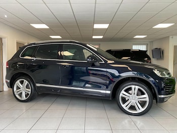 Used Volkswagen Touareg 2016 for sale - 76093759: Photo