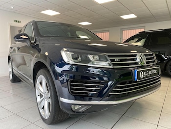 Used Volkswagen Touareg 2016 for sale - 76093759: Photo