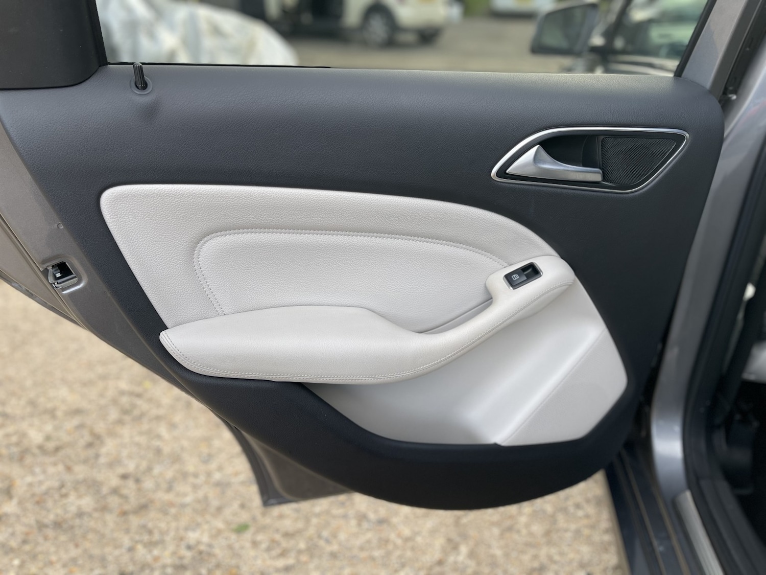 Used Mercedes-Benz B-Class 2012 for sale - 76174135: Photo 40