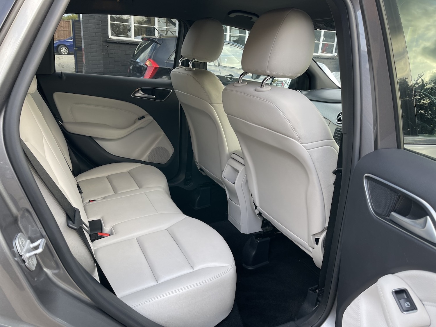 Used Mercedes-Benz B-Class 2012 for sale - 76174135: Photo 42