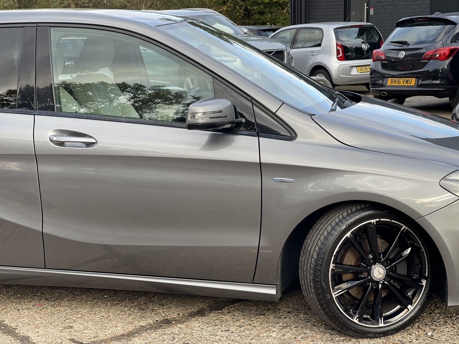 Used Mercedes-Benz B-Class 2012 for sale - 76174135: Photo 5