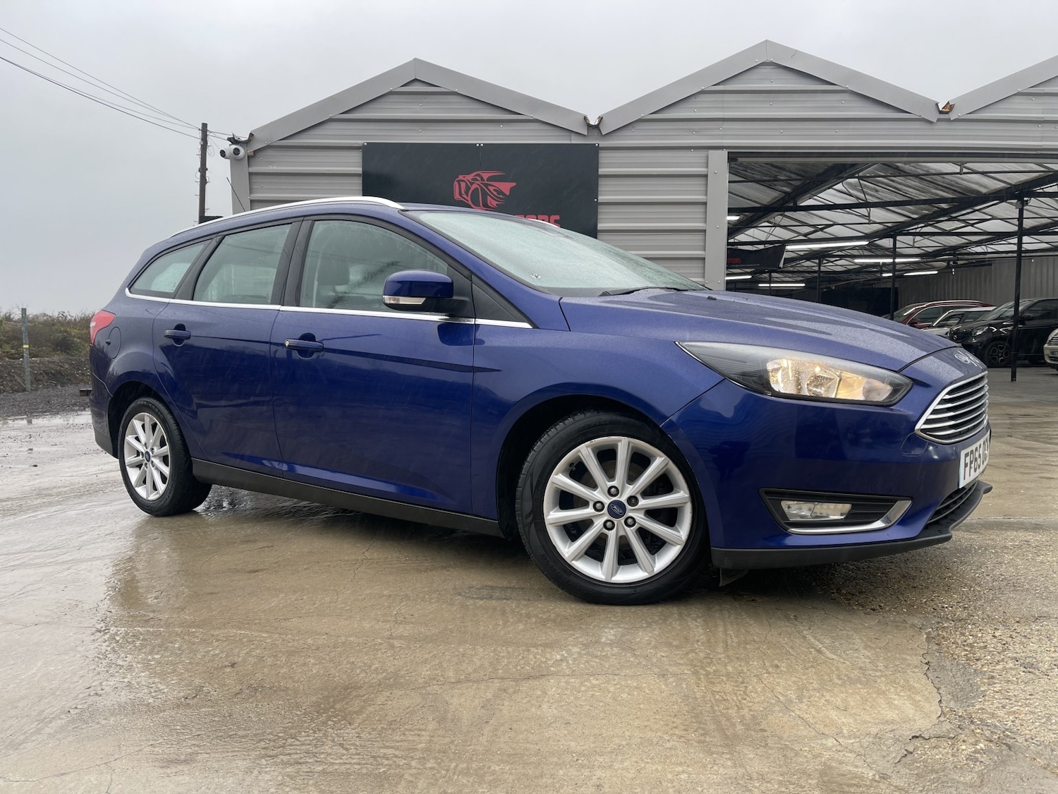 Used Ford Focus 2015 for sale - 76859144: Photo 3