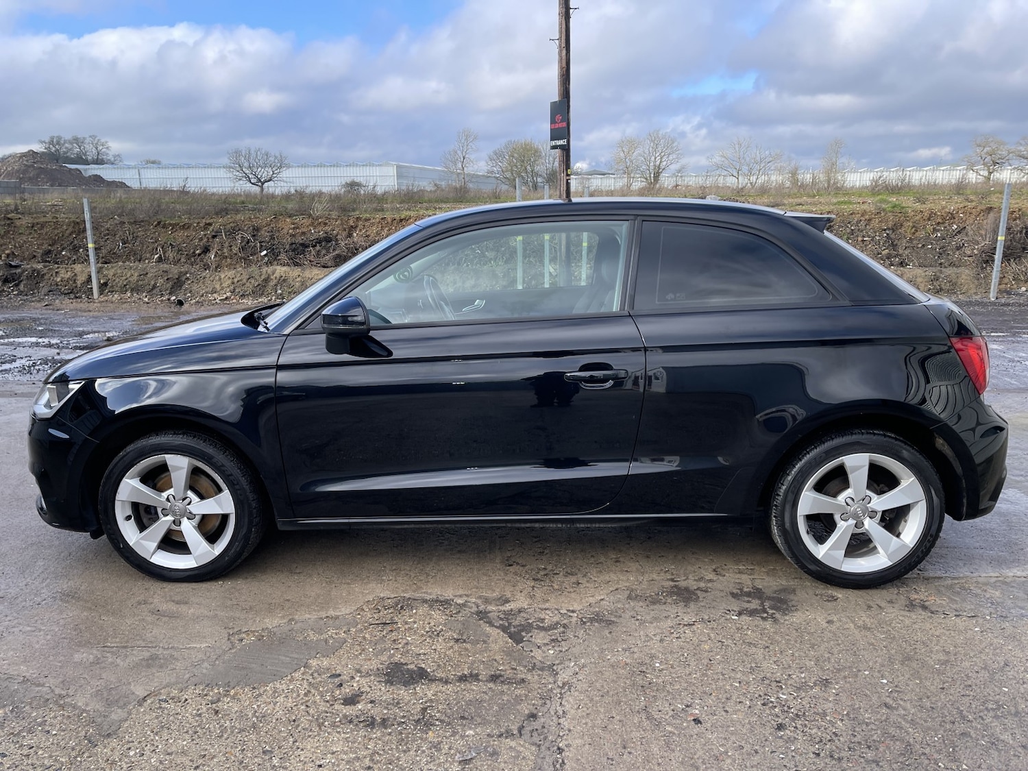 Used Audi A1 2015 for sale - 77438375: Photo 30