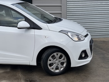 Used Hyundai i10 2014 for sale - 77038908: Photo