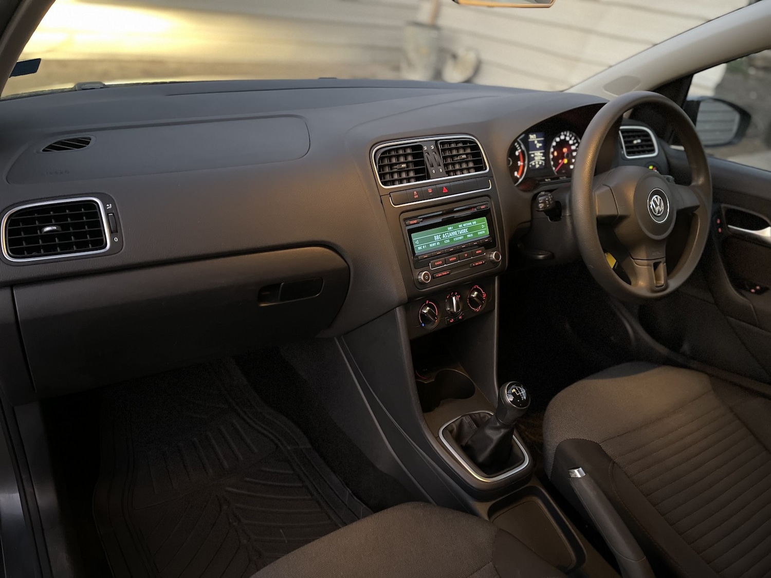 Used Volkswagen Polo 2013 for sale - 76643364: Photo 34