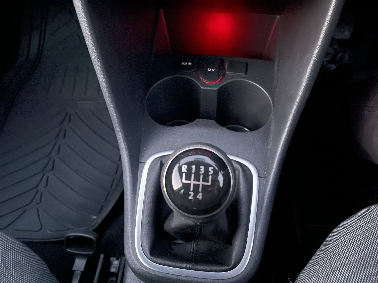 Used Volkswagen Polo 2013 for sale - 76643364: Photo 49