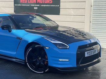 Used Nissan GT-R 2009 for sale - 77201231: Photo