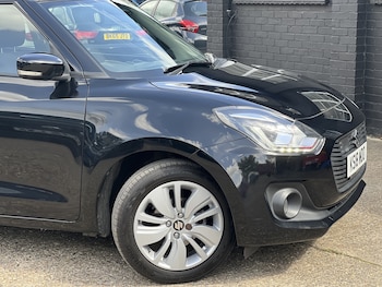 Used Suzuki Swift 2018 for sale - 78273810: Photo