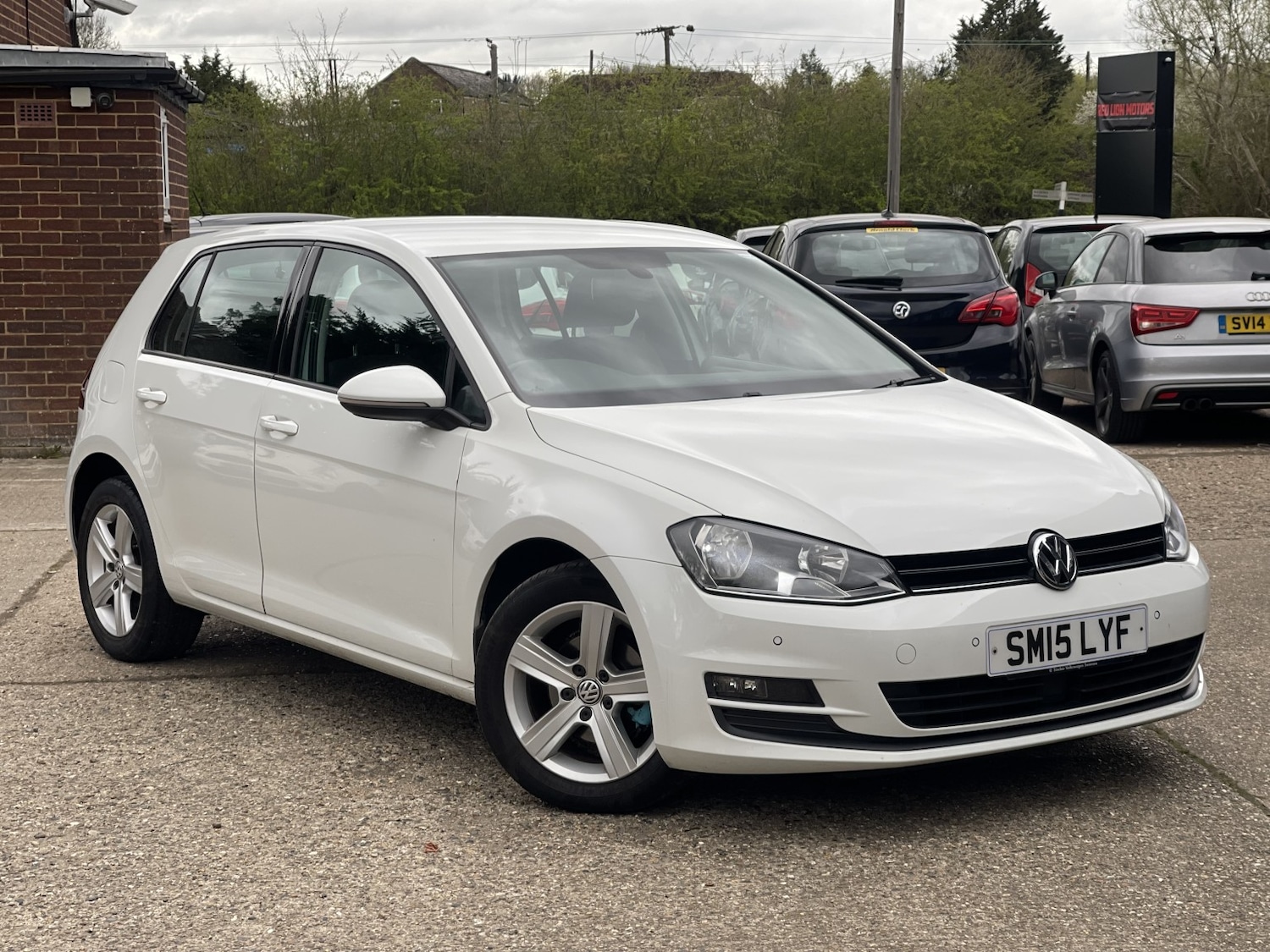 Used Volkswagen Golf 2015 for sale - 78131608: Photo 2
