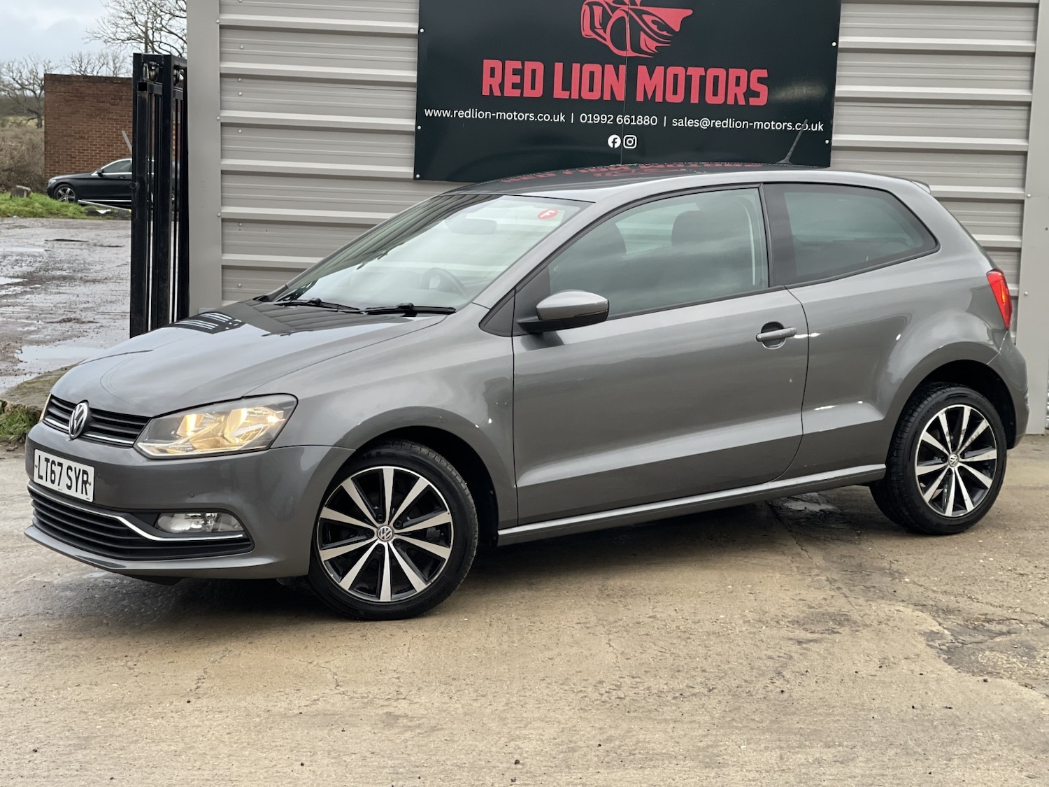 Used Volkswagen Polo 2017 for sale - 77385164: Photo 11