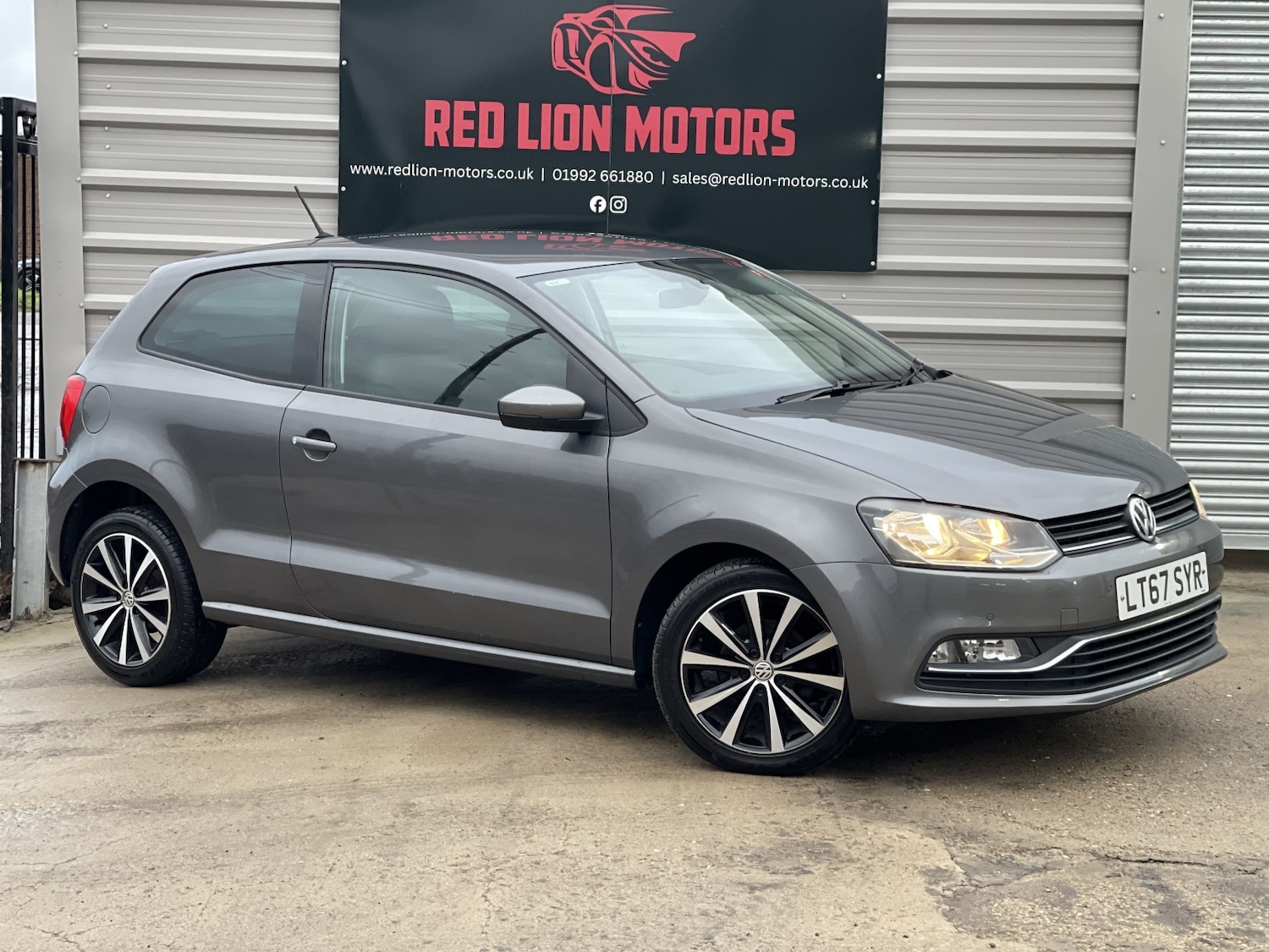 Used Volkswagen Polo 2017 for sale - 77385164: Photo 2