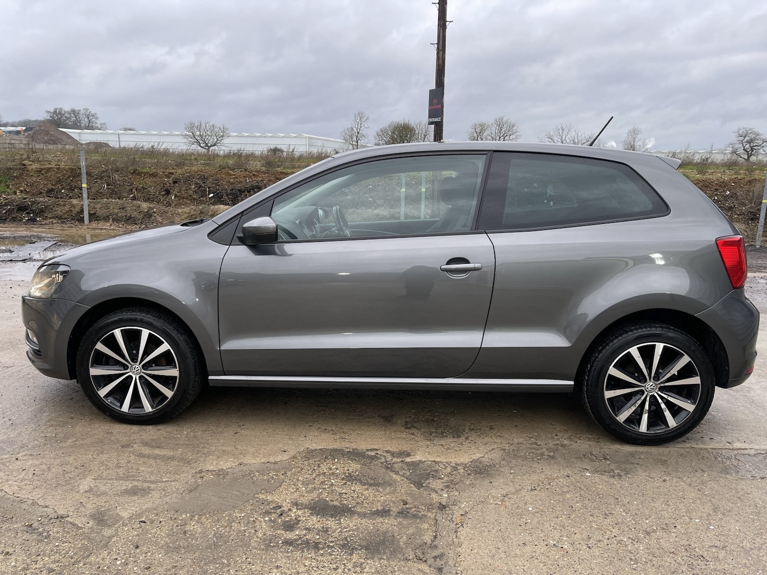 Used Volkswagen Polo 2017 for sale - 77385164: Photo 28