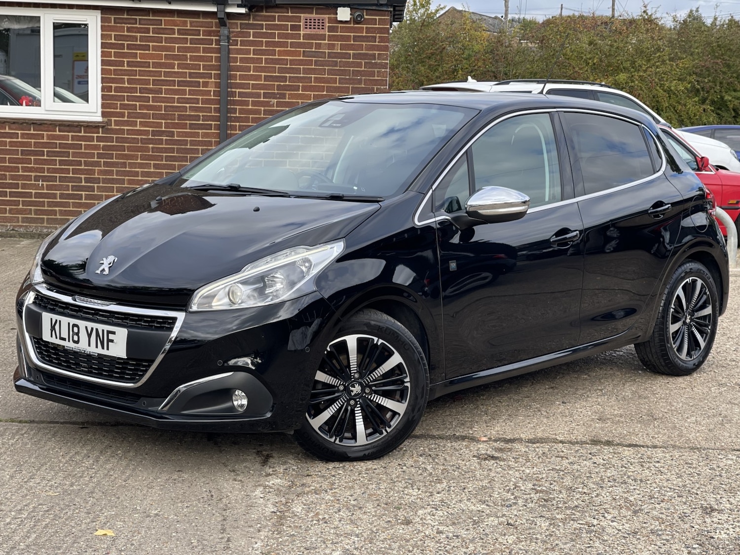 Used Peugeot 208 2018 for sale - 76178979: Photo 11