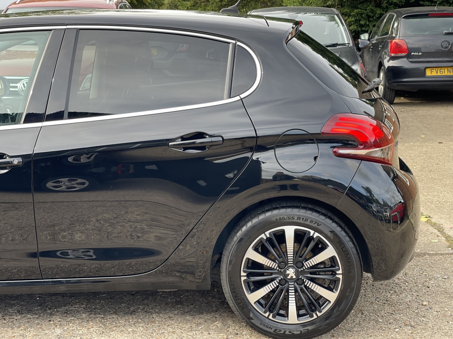 Used Peugeot 208 2018 for sale - 76178979: Photo 30