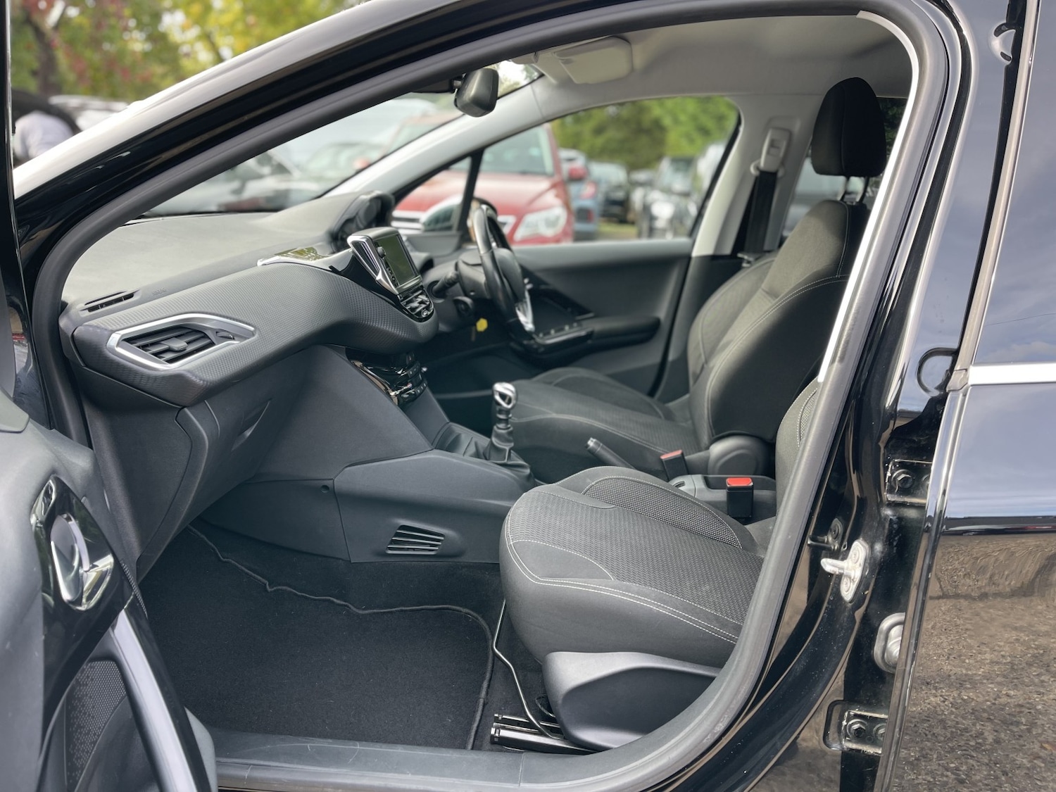 Used Peugeot 208 2018 for sale - 76178979: Photo 34