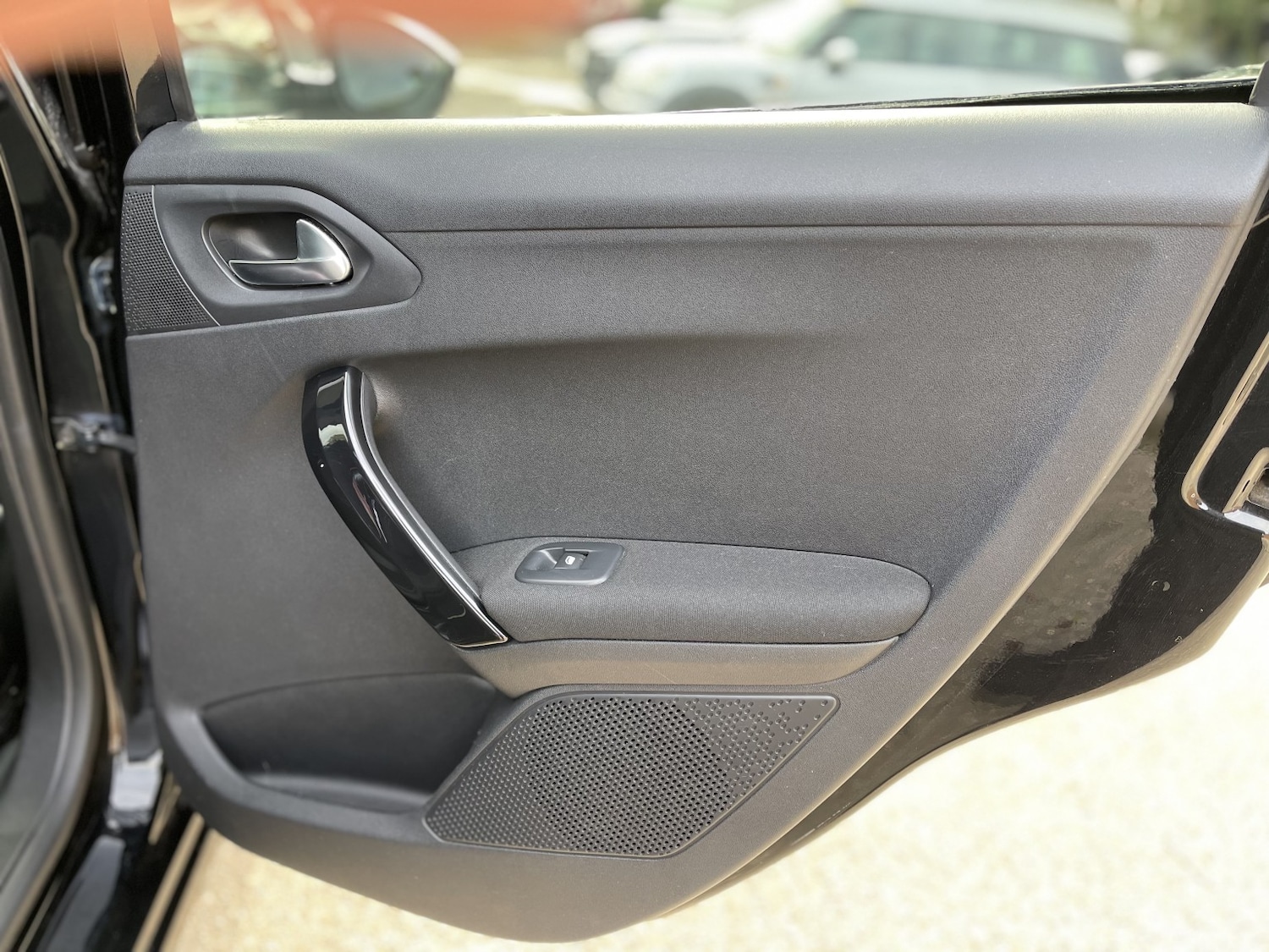 Used Peugeot 208 2018 for sale - 76178979: Photo 47