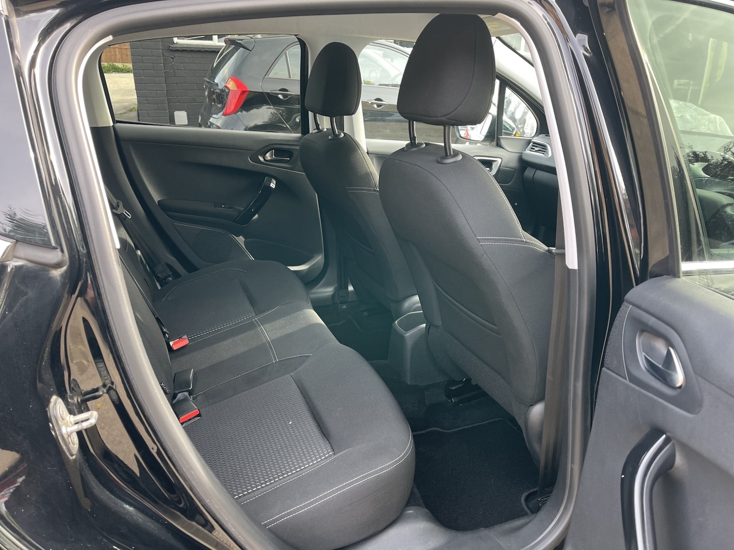 Used Peugeot 208 2018 for sale - 76178979: Photo 48
