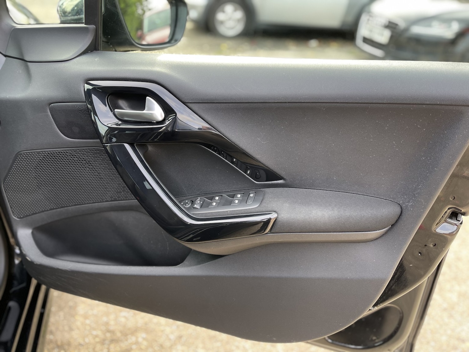 Used Peugeot 208 2018 for sale - 76178979: Photo 50