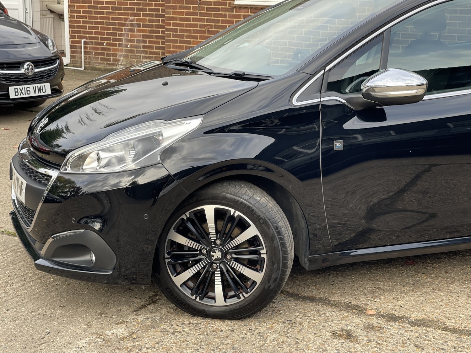 Used Peugeot 208 2018 for sale - 76178979: Photo 8
