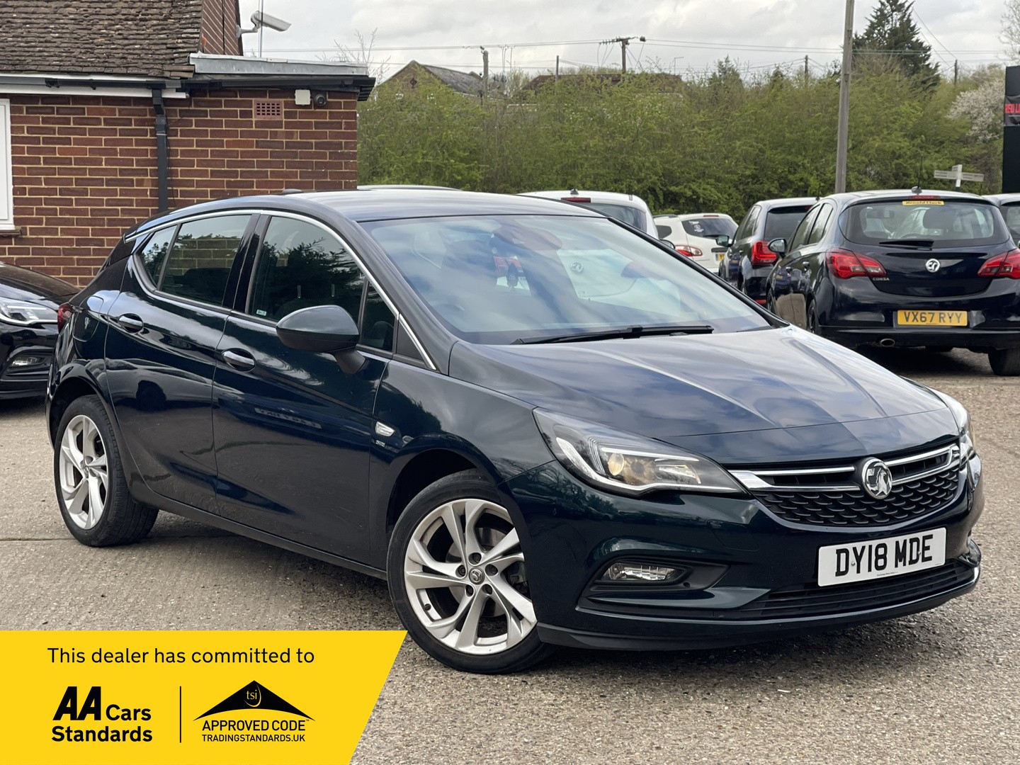 Used Vauxhall Astra 2018 for sale - 78141055: Photo 1