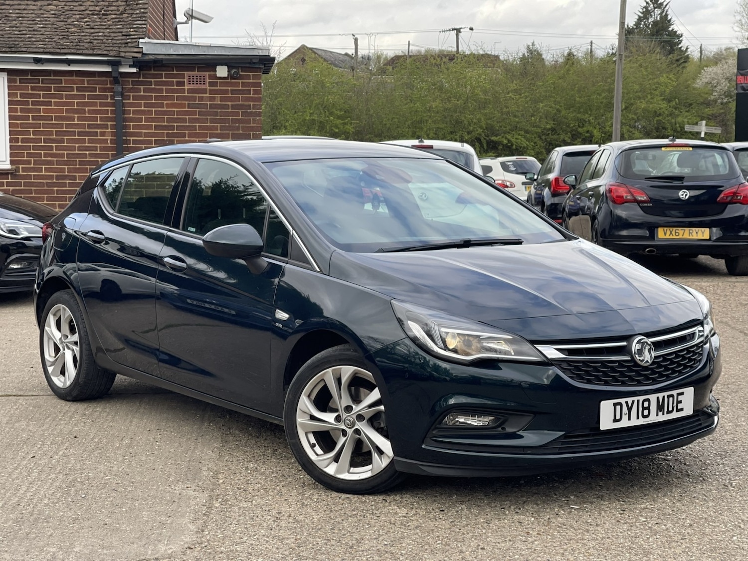 Used Vauxhall Astra 2018 for sale - 78141055: Photo 2