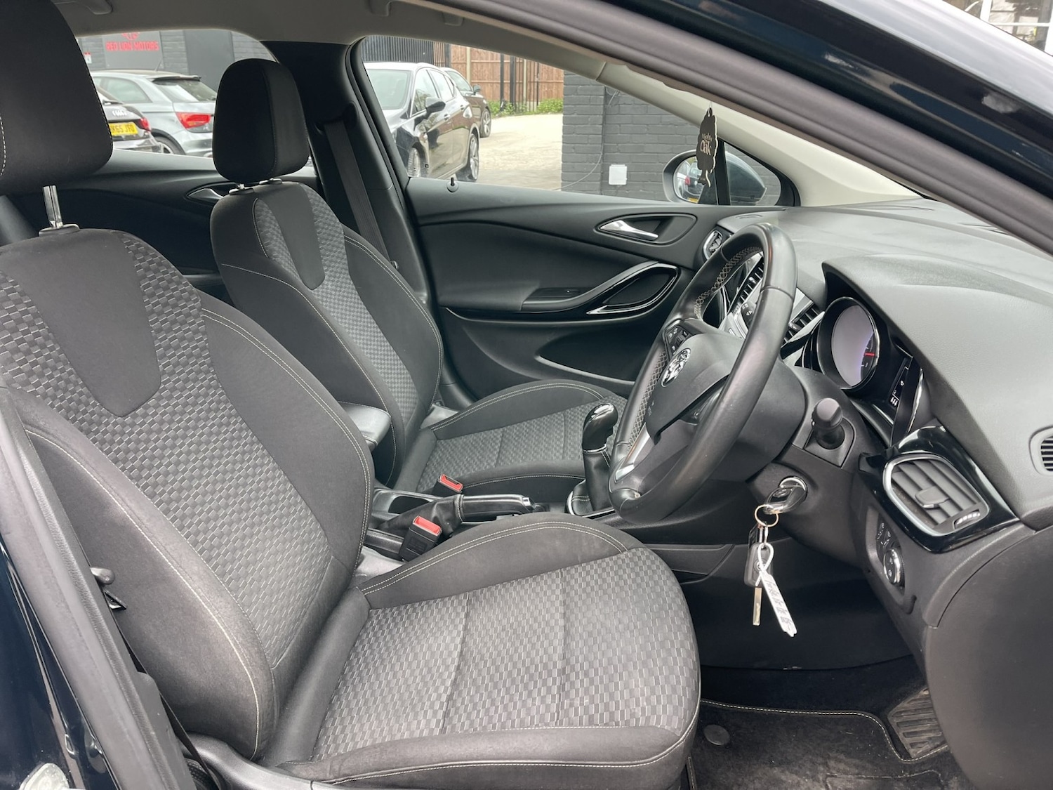 Used Vauxhall Astra 2018 for sale - 78141055: Photo 48