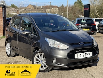 2017 - 1.6 Titanium Navigator 5-Door