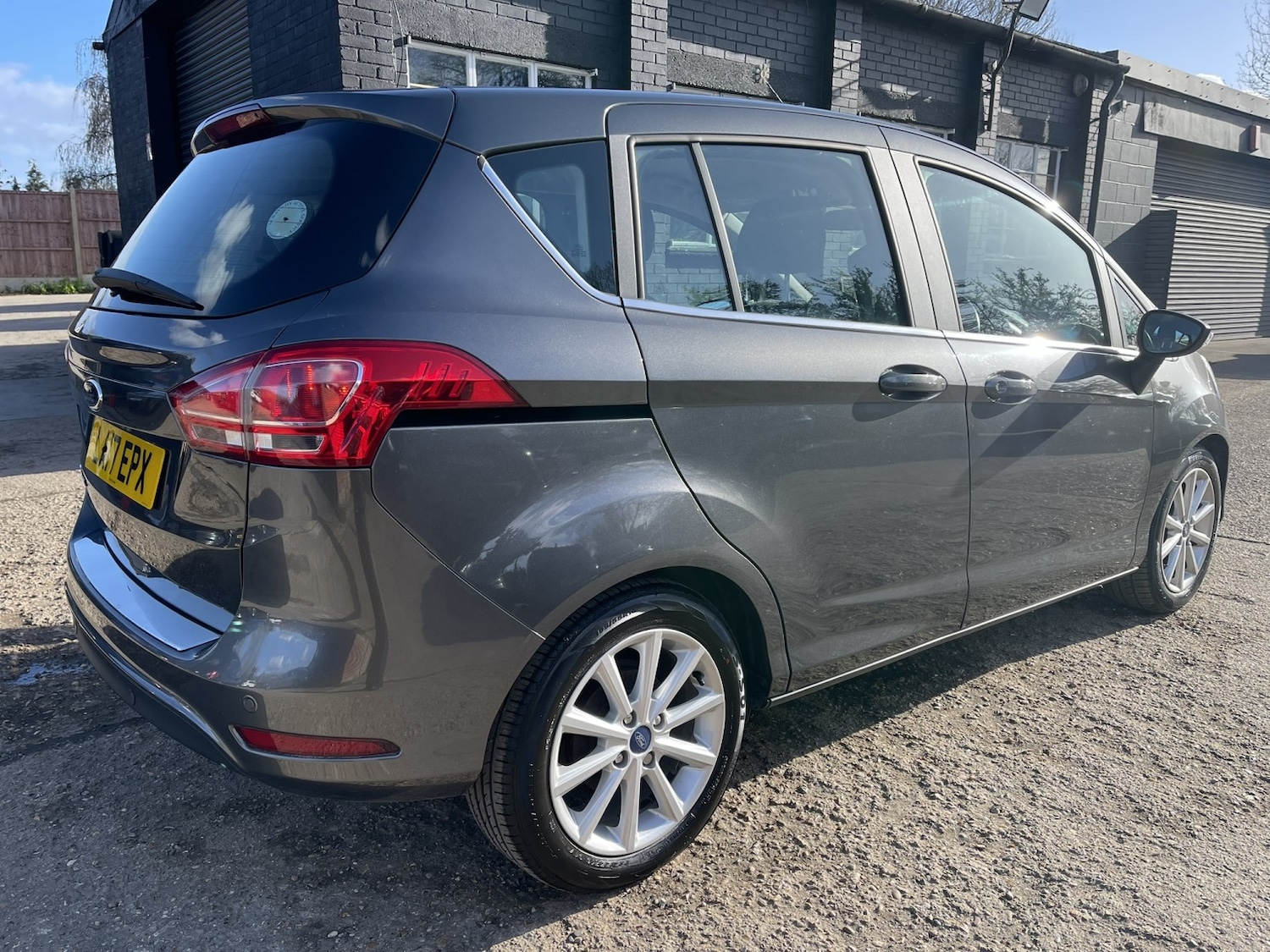 Used Ford B-MAX 2017 for sale - 77836990: Photo 24