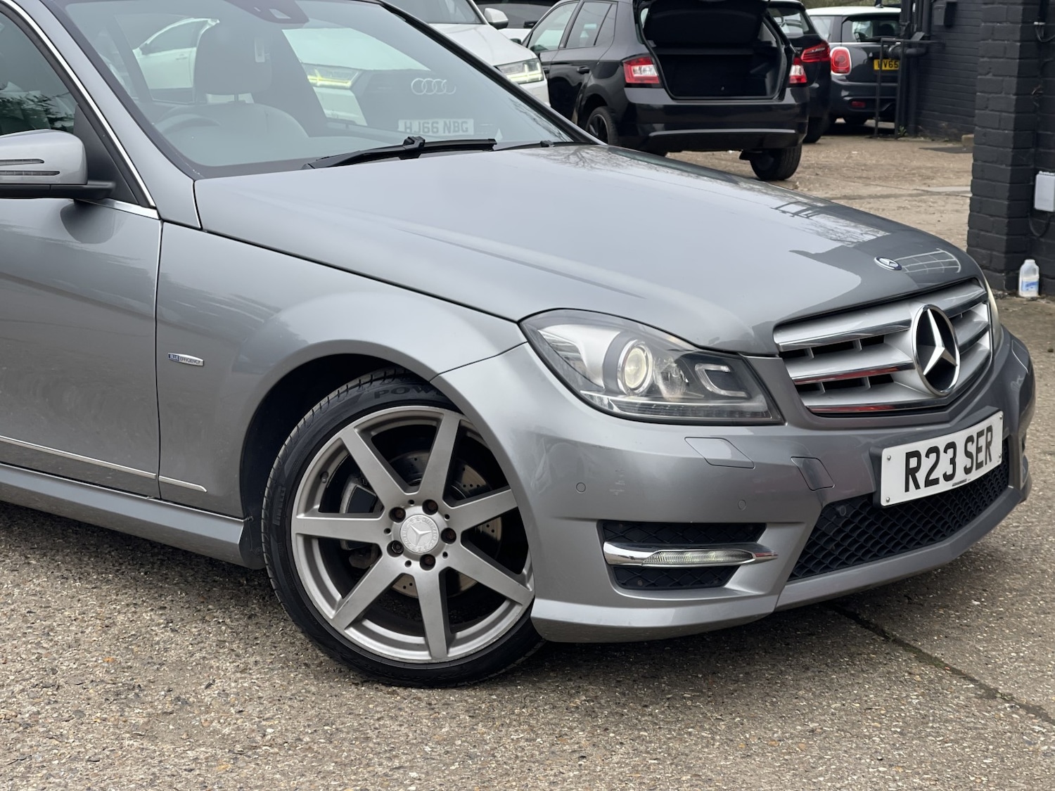 Used Mercedes-Benz C Class 2011 for sale - 77766419: Photo 3