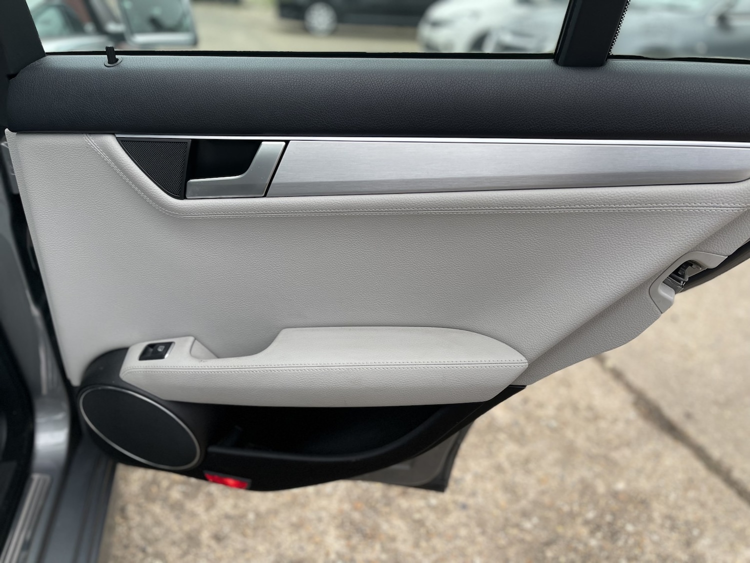 Used Mercedes-Benz C Class 2011 for sale - 77766419: Photo 39