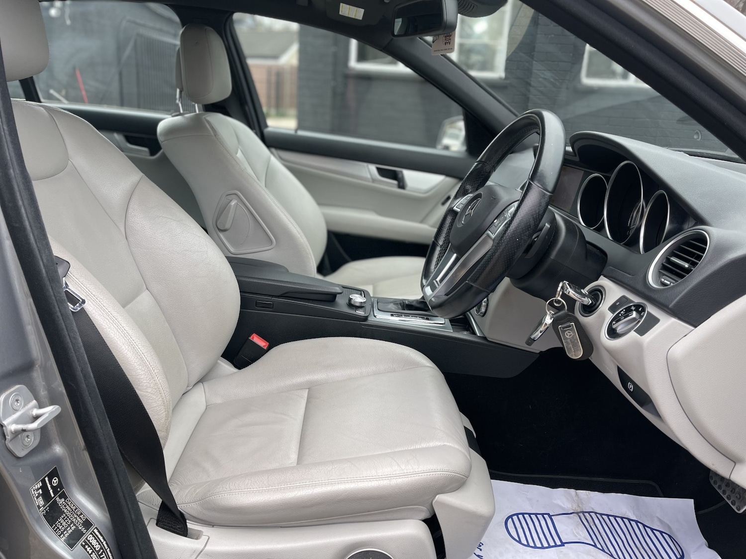 Used Mercedes-Benz C Class 2011 for sale - 77766419: Photo 44