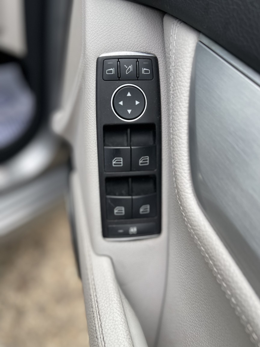 Used Mercedes-Benz C Class 2011 for sale - 77766419: Photo 45