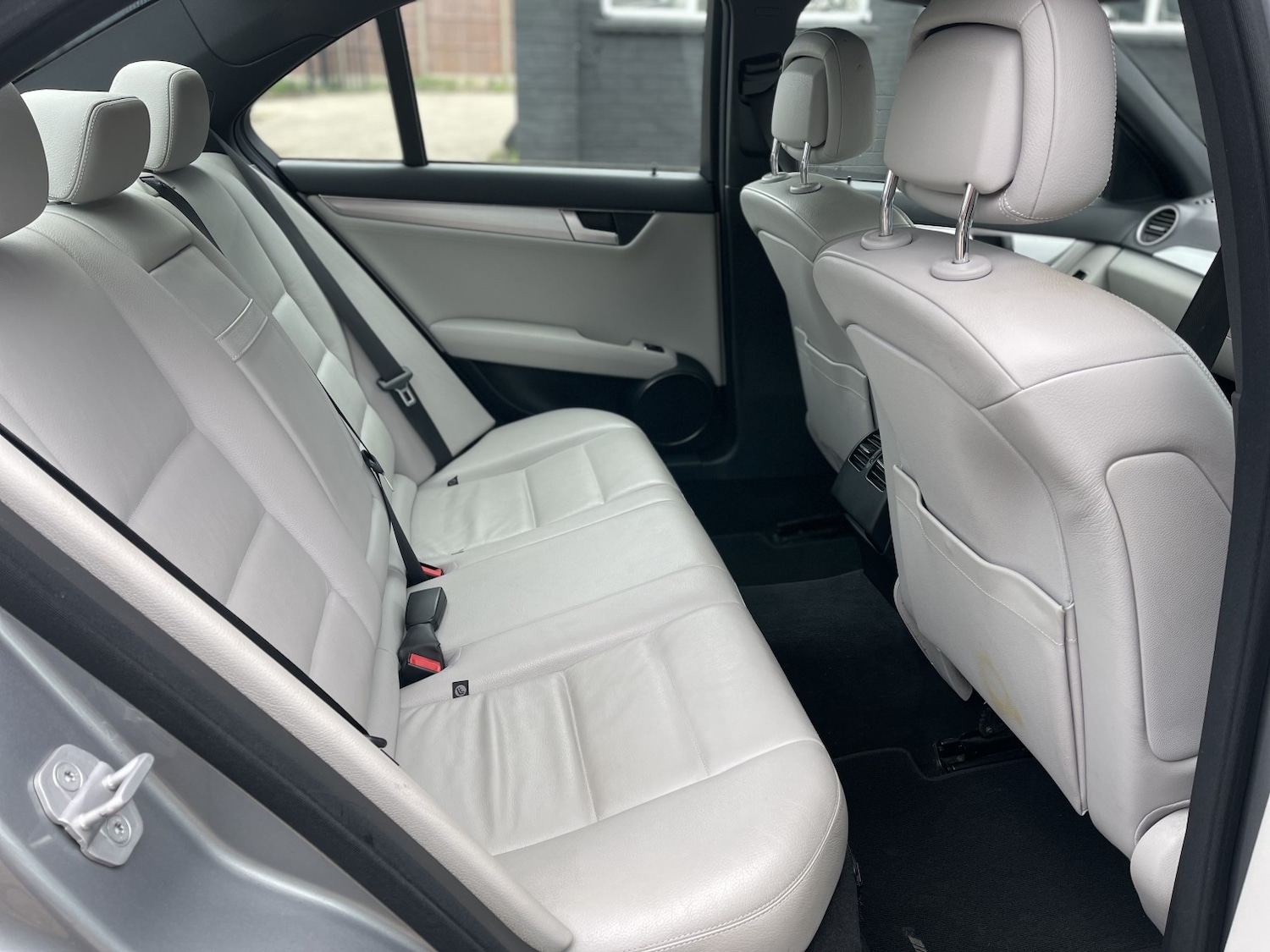 Used Mercedes-Benz C Class 2011 for sale - 77766419: Photo 47