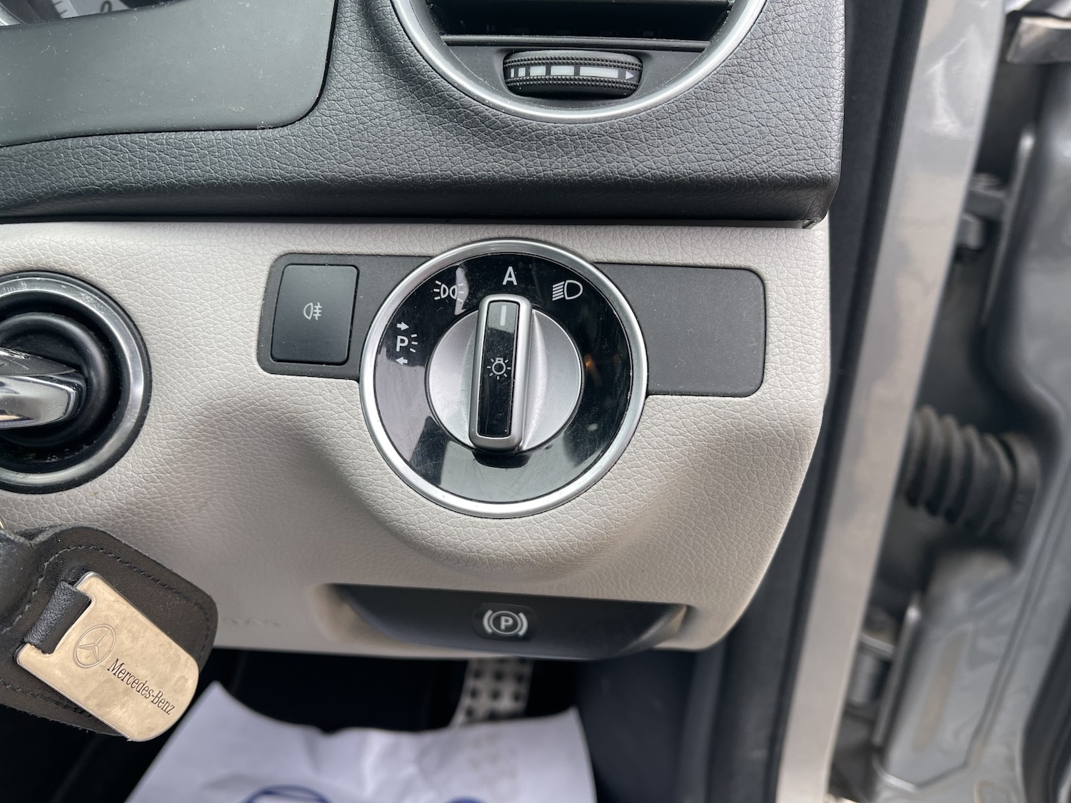 Used Mercedes-Benz C Class 2011 for sale - 77766419: Photo 53