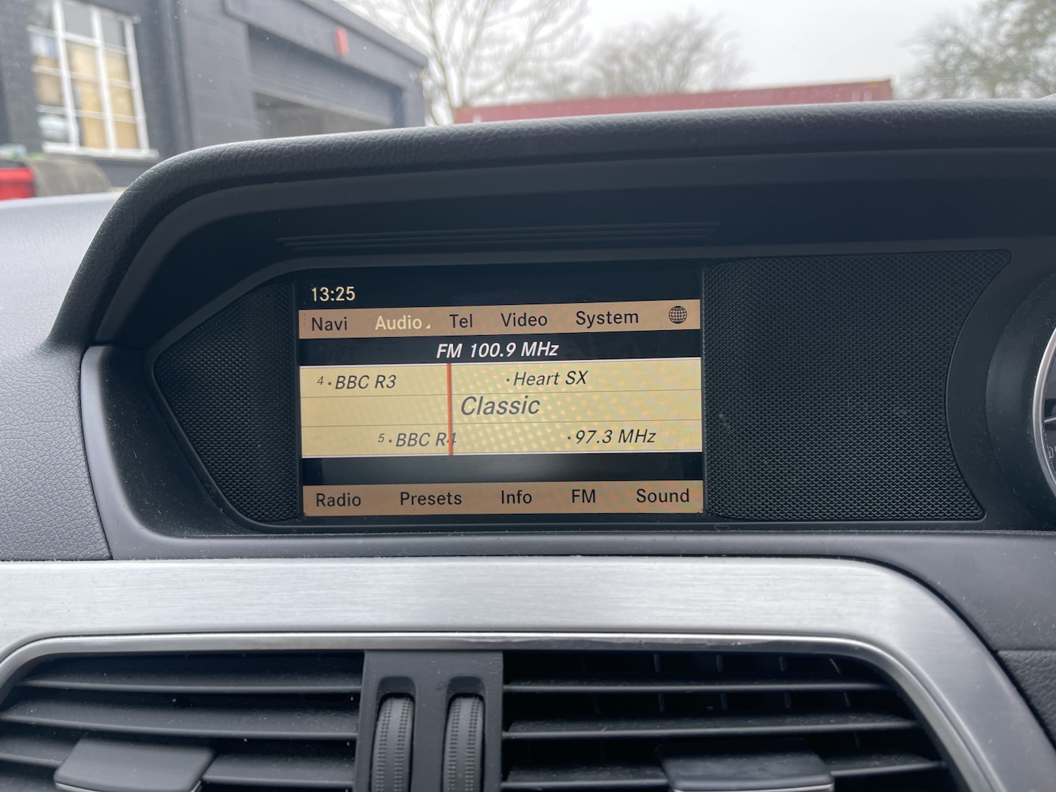 Used Mercedes-Benz C Class 2011 for sale - 77766419: Photo 56