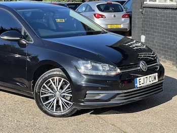 Used Volkswagen Golf 2017 for sale - 79335566: Photo