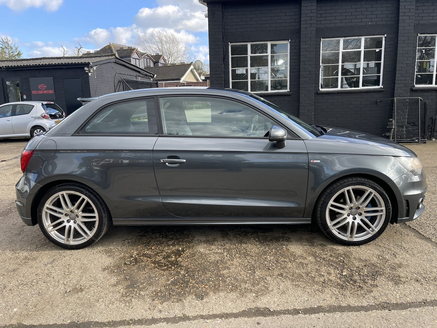 Used Audi A1 2011 for sale - 77836996: Photo 22