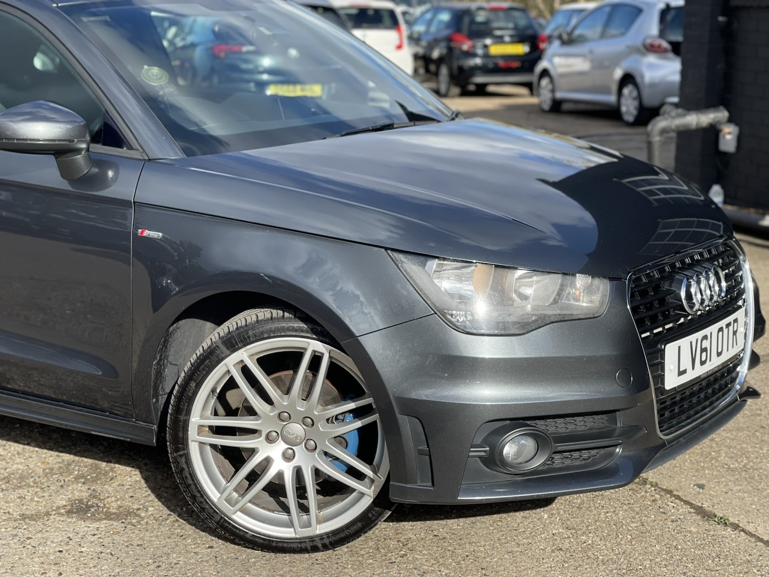 Used Audi A1 2011 for sale - 77836996: Photo 4