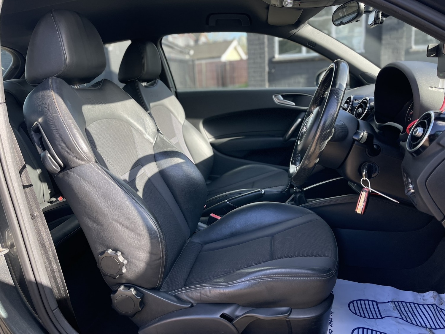 Used Audi A1 2011 for sale - 77836996: Photo 42