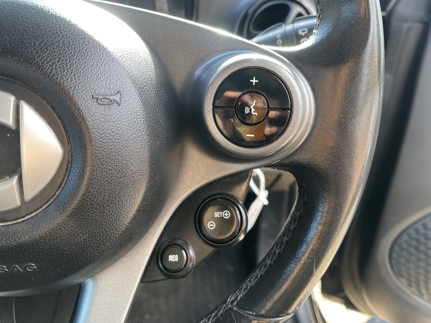 Used smart fortwo 2015 for sale - 78062230: Photo 37