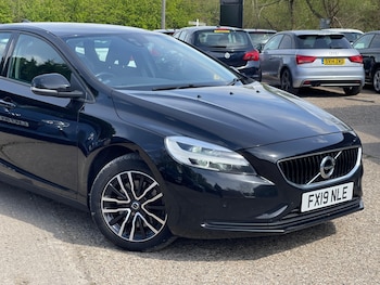 Used Volvo V40 2019 for sale - 78273868: Photo