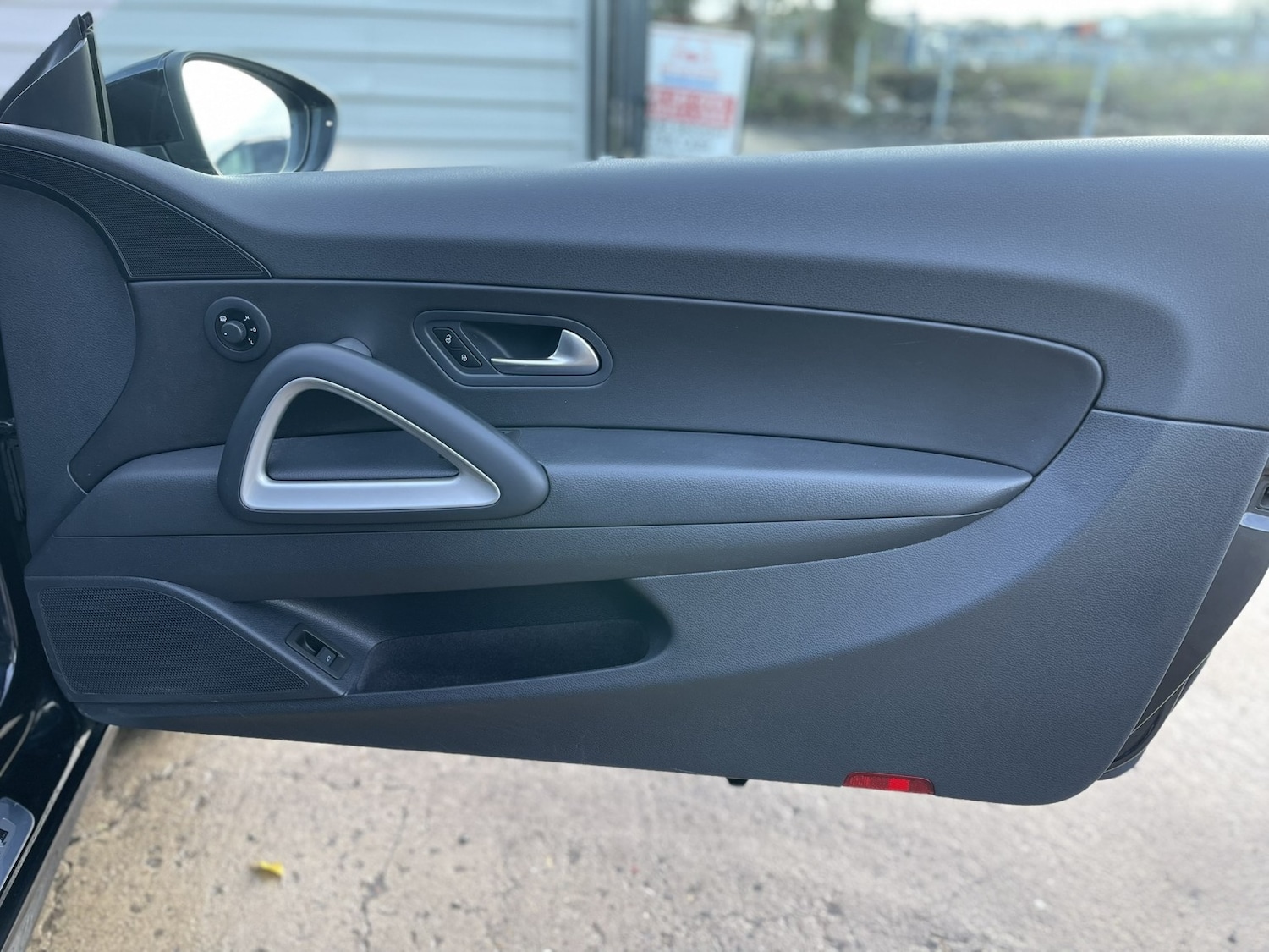 Used Volkswagen Scirocco 2013 for sale - 77880955: Photo 43