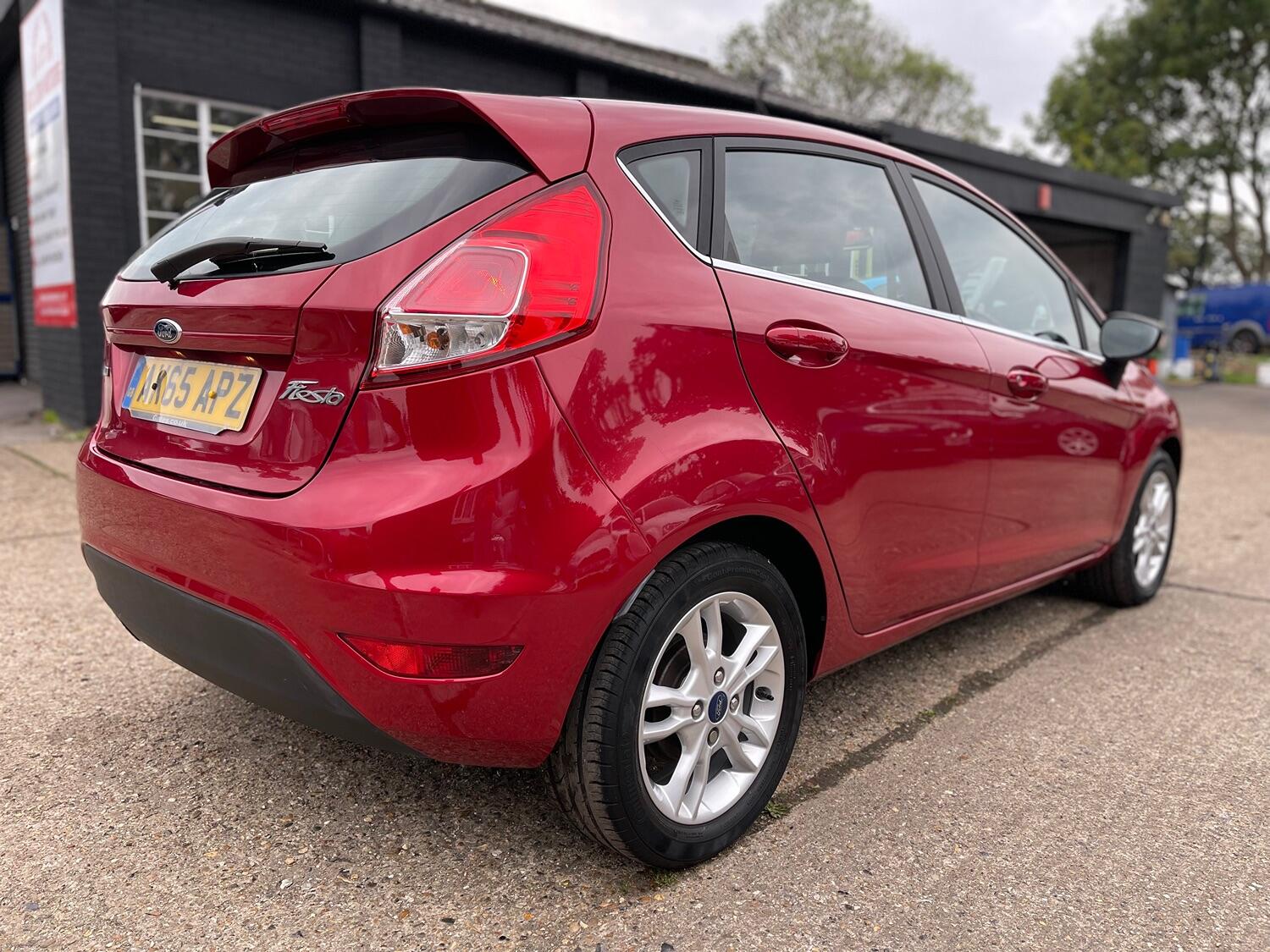 Used Ford Fiesta 2015 for sale - 76019567: Photo 22
