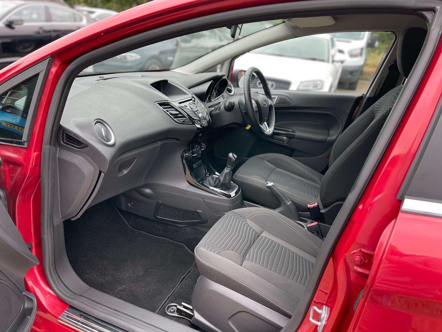 Used Ford Fiesta 2015 for sale - 76019567: Photo 33