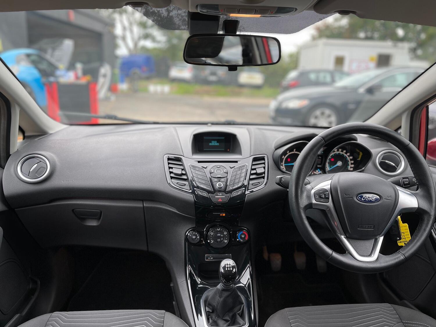 Used Ford Fiesta 2015 for sale - 76019567: Photo 37