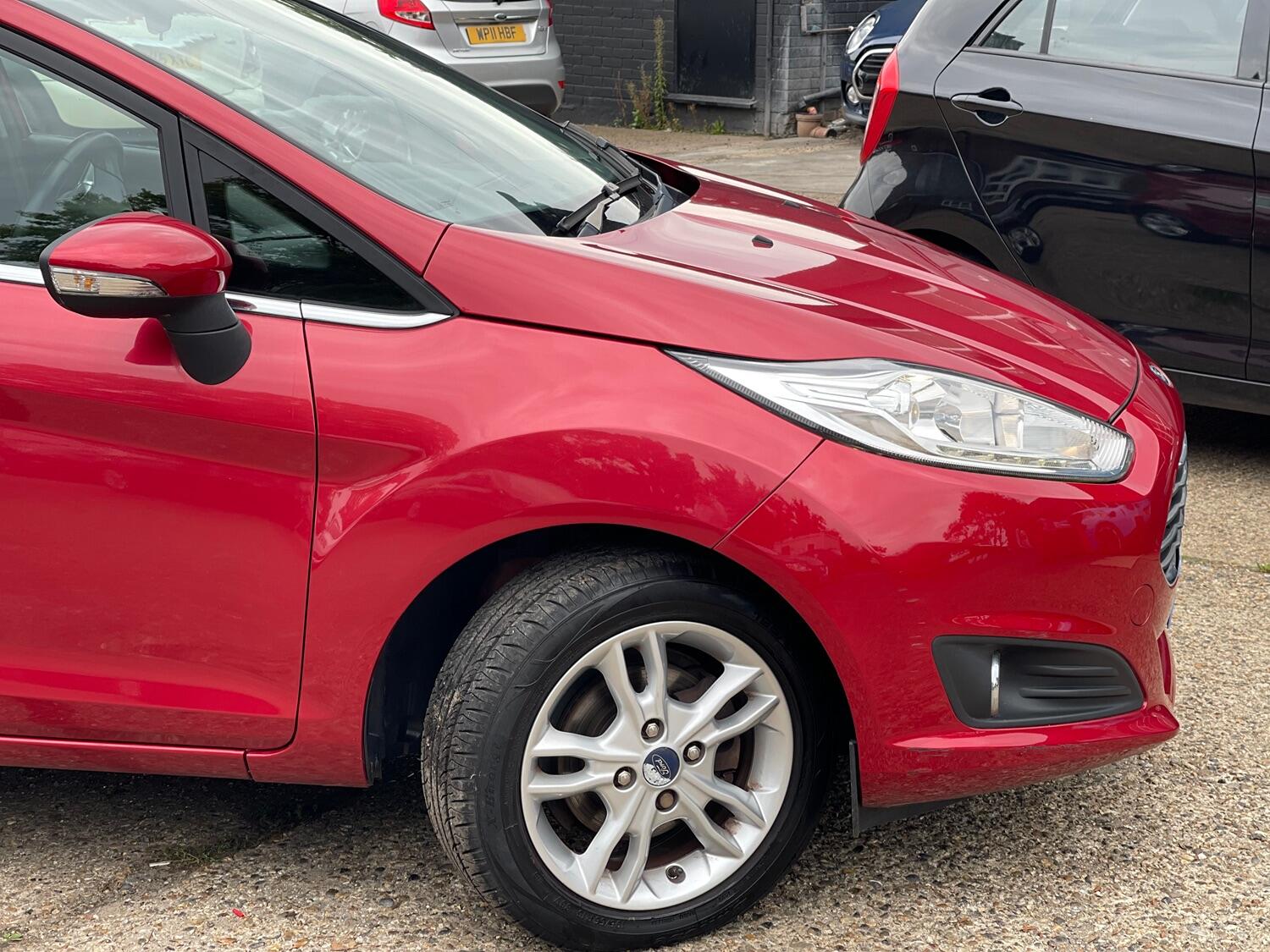 Used Ford Fiesta 2015 for sale - 76019567: Photo 4