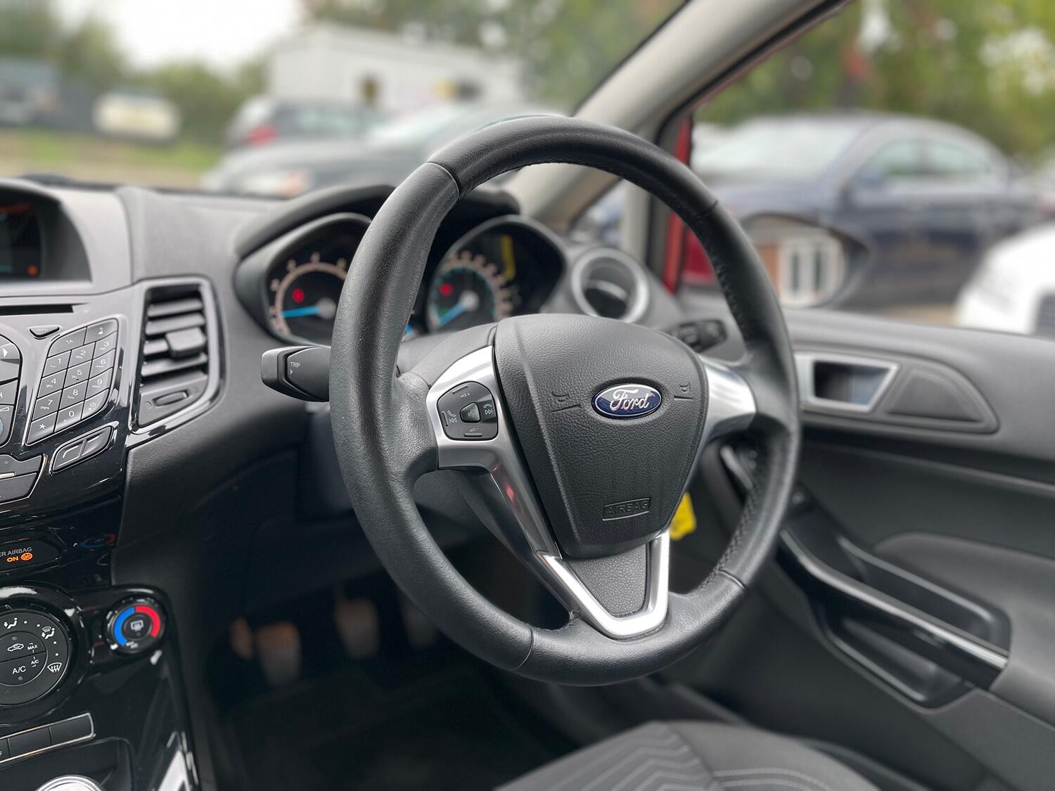 Used Ford Fiesta 2015 for sale - 76019567: Photo 42
